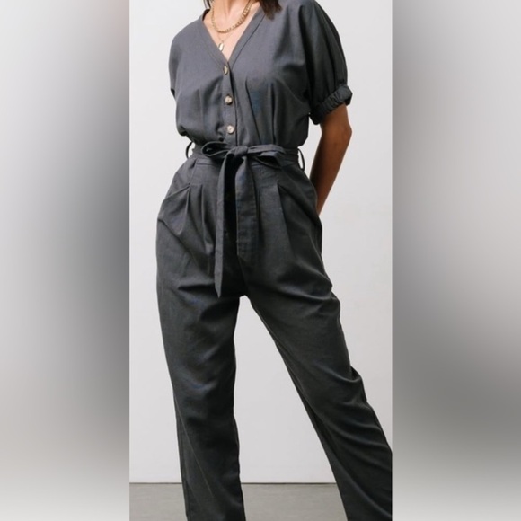 Baltic Born Gray Buttoned Tie Front Jumpsuit Size Small - Picture 9 of 9